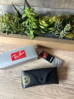 Ray-Ban Black Leather Sunglasses Case